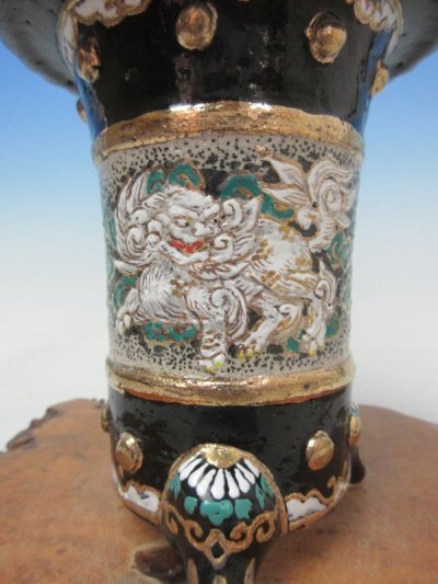 画像2: Ｈ-64　京楽焼　新品　「布施覚氏作 縄縁太鼓胴唐獅子牡丹」　春蘭鉢　3.8号