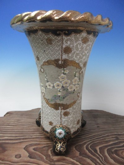 画像2: Ｈ-9　京楽焼　新品　「布施覚氏作 白胴縄縁 松竹梅」　春蘭鉢　5.5号